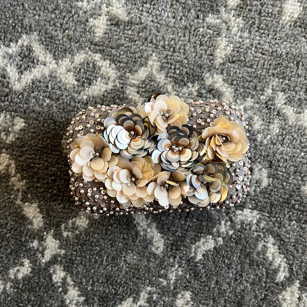 Loft Clutch